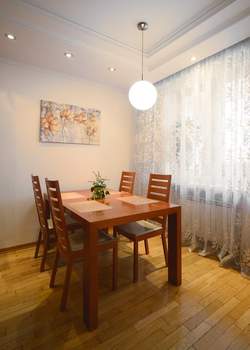 4-к квартира, вторичка, 135м2, 5/9 этаж