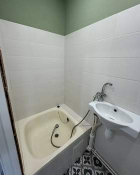 Студия квартира, вторичка, 16м2, 1/9 этаж
