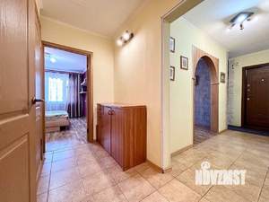 3-к квартира, вторичка, 68м2, 8/9 этаж