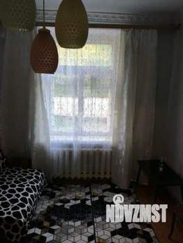 2-к квартира, вторичка, 61м2, 1/3 этаж