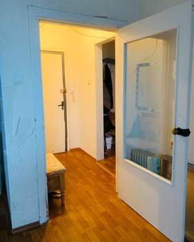 1-к квартира, вторичка, 37м2, 1/9 этаж