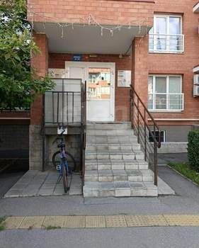 1-к квартира, вторичка, 46м2, 1/4 этаж