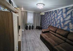 2-к квартира, вторичка, 42м2, 1/5 этаж