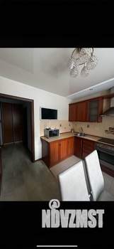 2-к квартира, вторичка, 53м2, 1/9 этаж