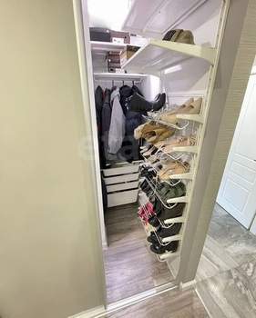 4-к квартира, вторичка, 115м2, 1/4 этаж