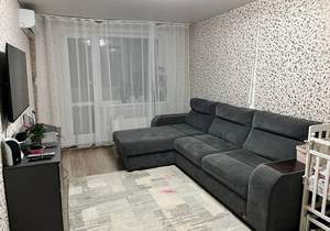 2-к квартира, вторичка, 50м2, 9/9 этаж