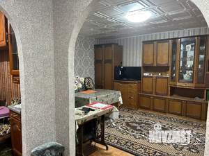 2-к квартира, вторичка, 57м2, 1/10 этаж