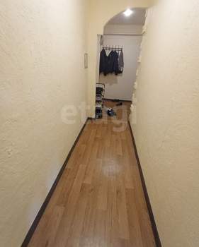 2-к квартира, вторичка, 42м2, 1/5 этаж