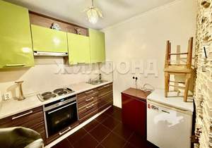 2-к квартира, вторичка, 44м2, 1/4 этаж