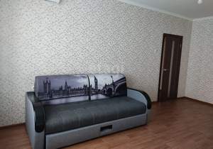 2-к квартира, вторичка, 61м2, 9/17 этаж