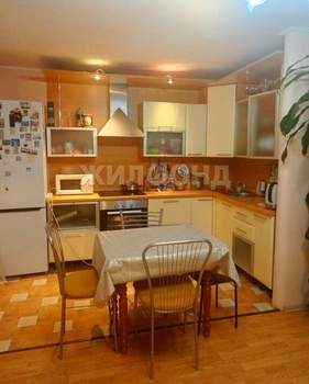 4-к квартира, вторичка, 70м2, 3/9 этаж