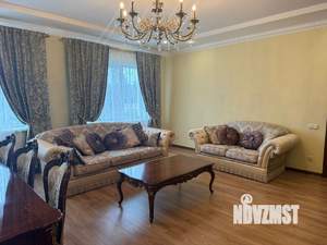 4-к квартира, вторичка, 171м2, 4/4 этаж