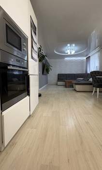 3-к квартира, вторичка, 93м2, 10/18 этаж