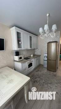 2-к квартира, вторичка, 56м2, 1/8 этаж