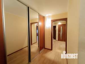 4-к квартира, вторичка, 63м2, 5/5 этаж