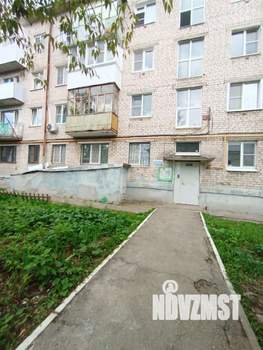 2-к квартира, вторичка, 42м2, 1/5 этаж