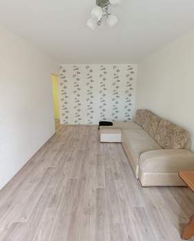 2-к квартира, вторичка, 53м2, 1/5 этаж