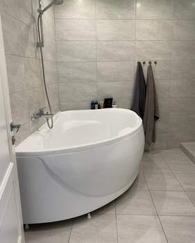 3-к квартира, вторичка, 100м2, 3/10 этаж