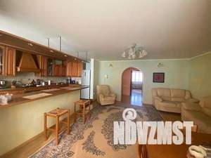 3-к квартира, вторичка, 109м2, 4/9 этаж