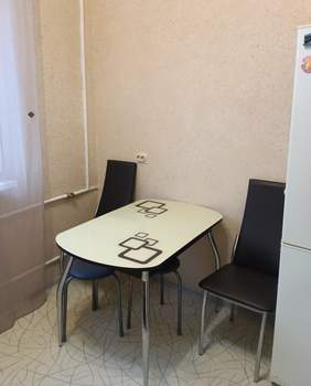 2-к квартира, вторичка, 57м2, 1/3 этаж