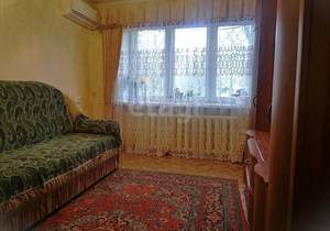 2-к квартира, вторичка, 44м2, 1/4 этаж