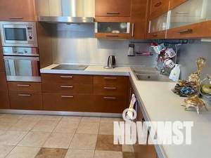 3-к квартира, вторичка, 130м2, 5/9 этаж