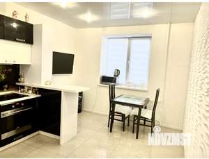 2-к квартира, вторичка, 50м2, 1/8 этаж