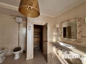 4-к квартира, вторичка, 220м2, 8/9 этаж