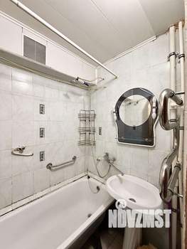 2-к квартира, вторичка, 55м2, 1/9 этаж