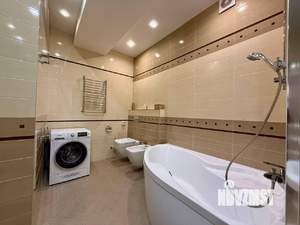 4-к квартира, вторичка, 147м2, 6/6 этаж