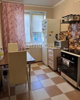 3-к квартира, вторичка, 60м2, 1/5 этаж