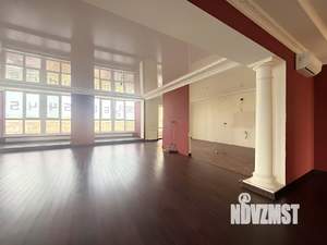 4-к квартира, вторичка, 220м2, 8/9 этаж