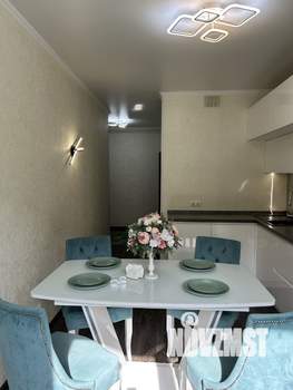 2-к квартира, вторичка, 72м2, 1/10 этаж