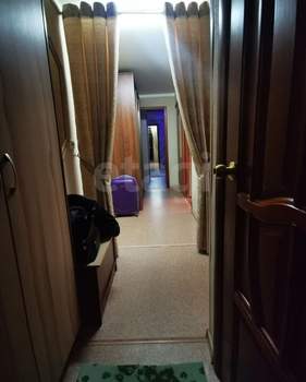 2-к квартира, вторичка, 44м2, 1/4 этаж