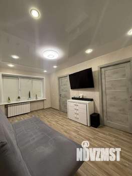 2-к квартира, вторичка, 43м2, 1/4 этаж