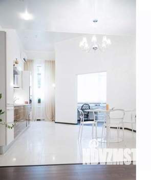 4-к квартира, вторичка, 180м2, 1/3 этаж