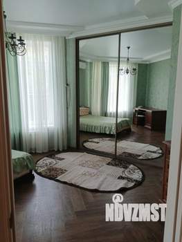 4-к квартира, вторичка, 111м2, 1/5 этаж