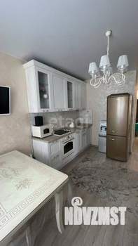 2-к квартира, вторичка, 56м2, 1/9 этаж