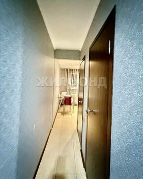 3-к квартира, вторичка, 68м2, 1/10 этаж