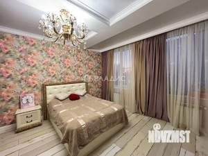 4-к квартира, вторичка, 133м2, 3/5 этаж