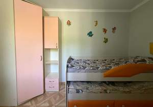 4-к квартира, вторичка, 62м2, 1/5 этаж