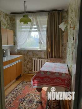 3-к квартира, вторичка, 64м2, 4/5 этаж