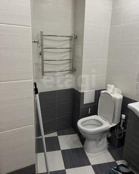 2-к квартира, вторичка, 67м2, 1/9 этаж