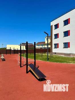 Студия квартира, вторичка, 70м2, 1/3 этаж