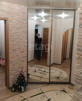 4-к квартира, вторичка, 79м2, 1/9 этаж