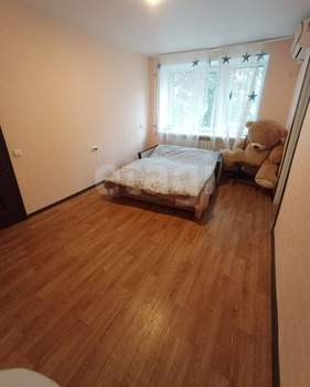 2-к квартира, вторичка, 42м2, 1/5 этаж