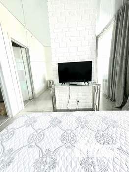 2-к квартира, вторичка, 50м2, 1/8 этаж