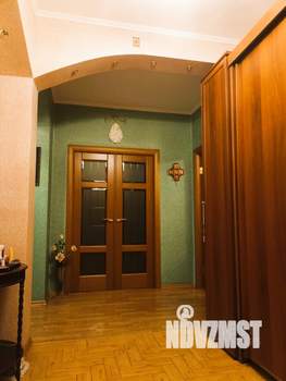 3-к квартира, вторичка, 104м2, 2/5 этаж