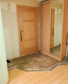 2-к квартира, вторичка, 56м2, 1/10 этаж