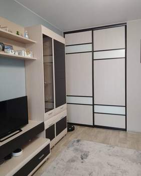 2-к квартира, вторичка, 60м2, 1/10 этаж
